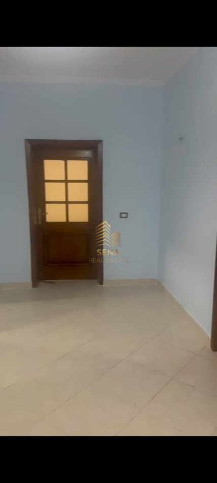 Tirane, Jepet me qera Hyrje Private, 2+1+2, Kati 1, 125 m² 350 € (Kodra e Priftit)