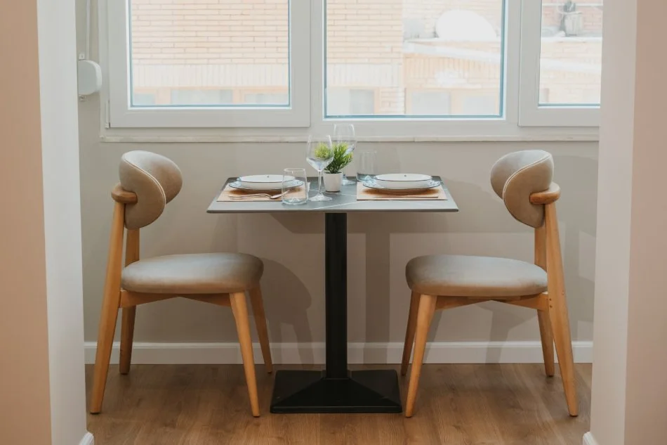 Tirane, jepet me qera garsonier Kati 3, 60 m² 