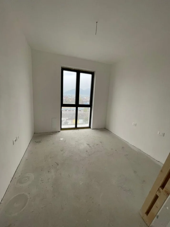 Tirane, shitet apartament 2+1+Ballkon , 93 m² 125.309 € (Ish-Dogana)
