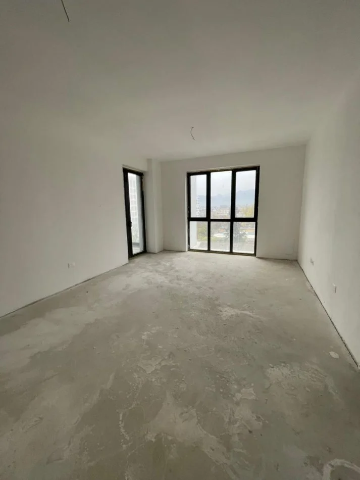 Tirane, shitet apartament 2+1+Ballkon , 93 m² 125.309 € (Ish-Dogana)