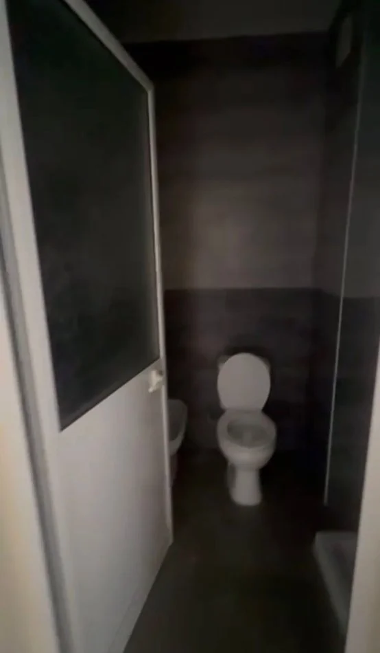 Tirane, jepet me qera apartament 1+1+Ballkon Kati 4, 65 m² 350 € (5 Maji (Pallatet e Fundit))