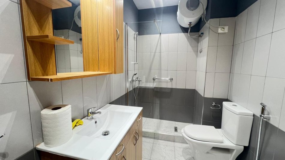 Shitet apartament 2+1+Ballkon || 📍Liqeni i Thate || Kati 2, 70 m² 148.800€ (2 min nga Liqeni)