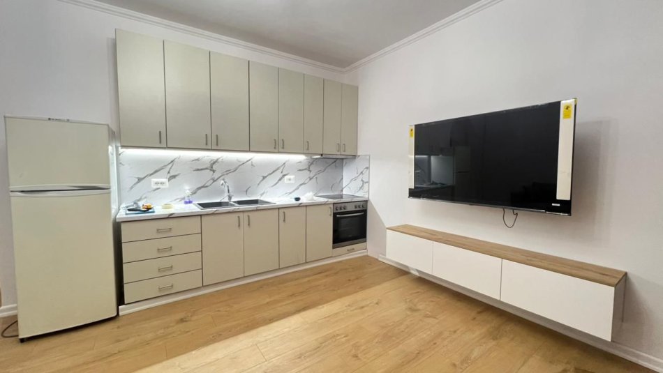 Shitet apartament 2+1+Ballkon || 📍Liqeni i Thate || Kati 2, 70 m² 148.800€ (2 min nga Liqeni)