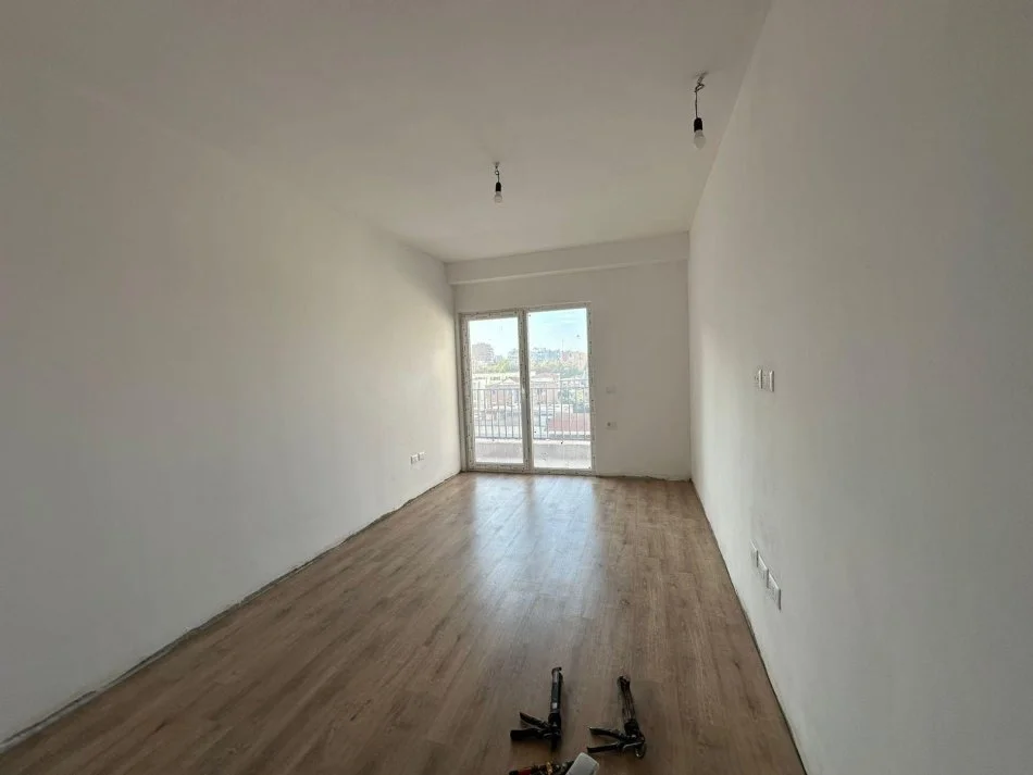 Tirane, shitet apartament 2+1 Kati 2, 117 m² 193.050 € (KOMPLEKSI AURA)