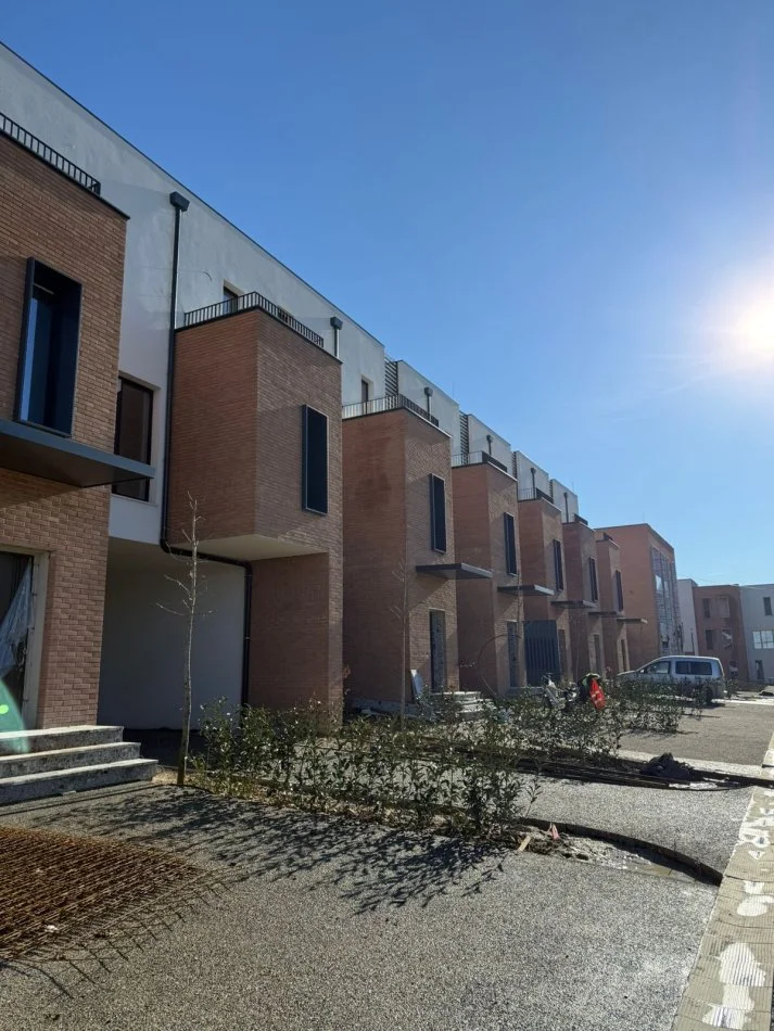 Tirane, shitet Vile 3 Katshe , 223 m² 657.739 € (pranë TEG)