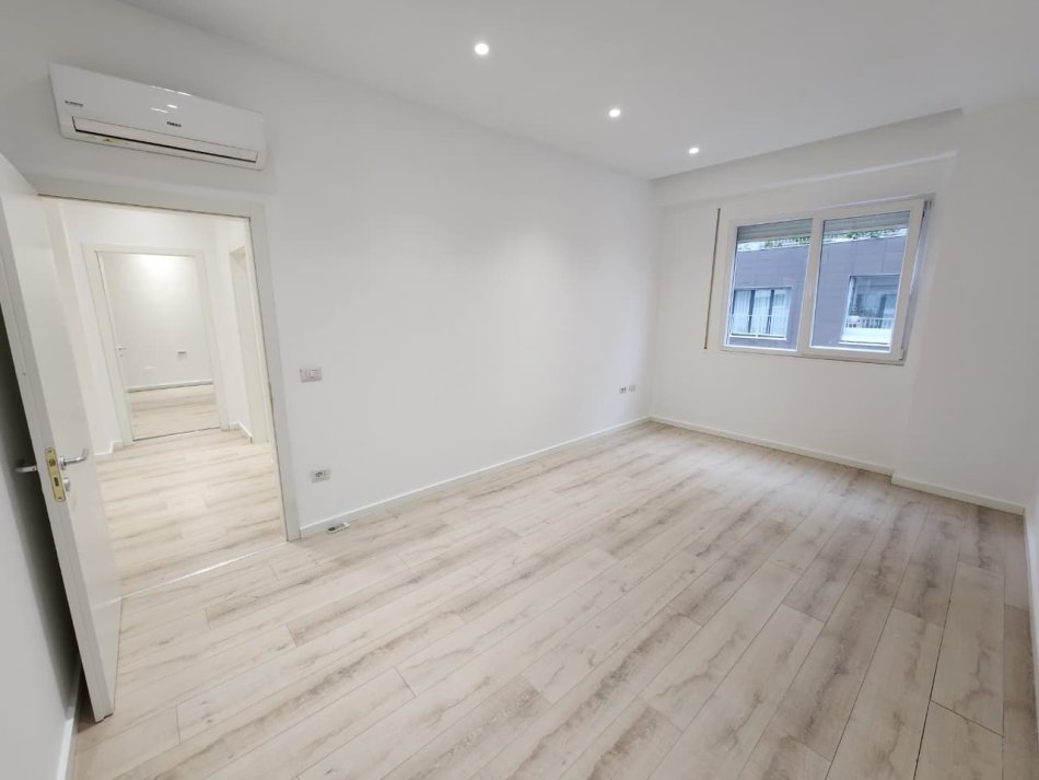 Zyre me Qira ( totalisht e re)🔥 Pallat 2024 Selvia/ Sa kalon vilën Gold -- 105 m2 55.000 lekë/Muaj Neto