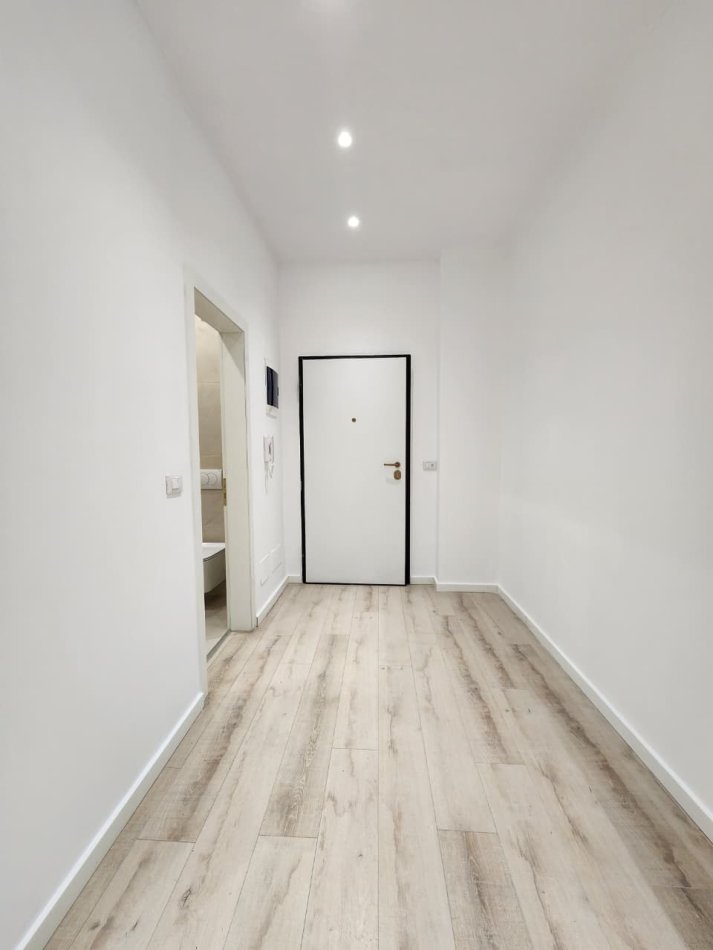 Zyre me Qira ( totalisht e re)🔥 Pallat 2024 Selvia/ Sa kalon vilën Gold -- 105 m2 55.000 lekë/Muaj Neto