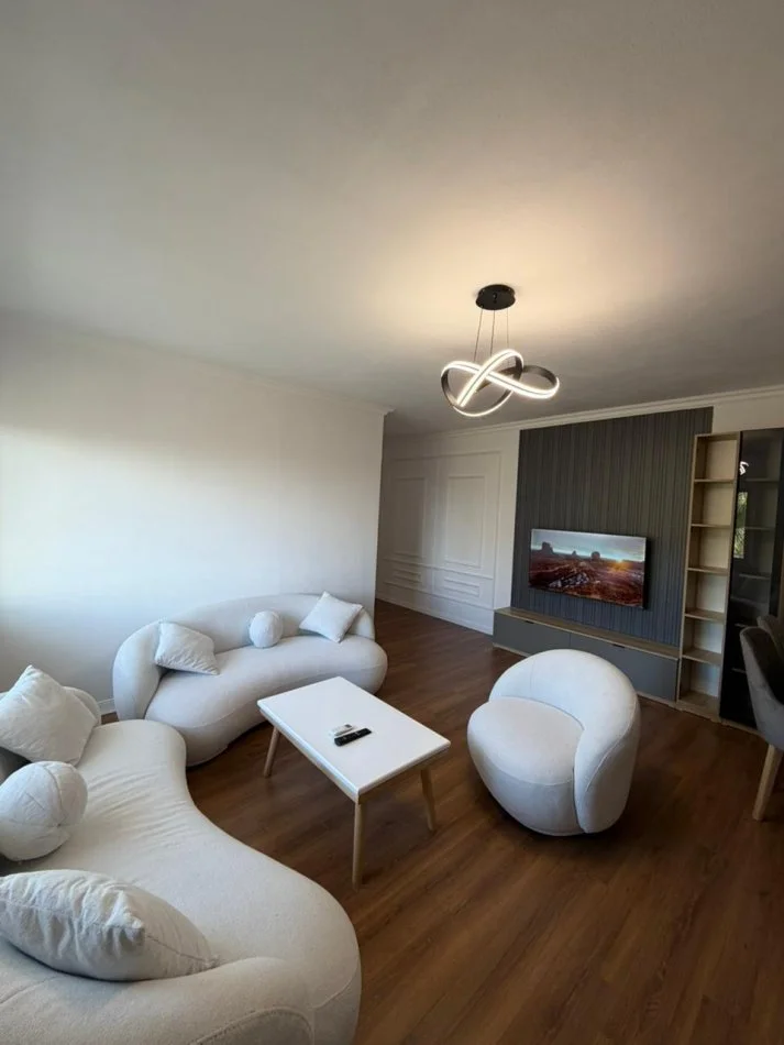 Shkembi Kavajes, shitet apartament 2+1+Aneks+Ballkon Kati 2, 110 m² 148.000 € 