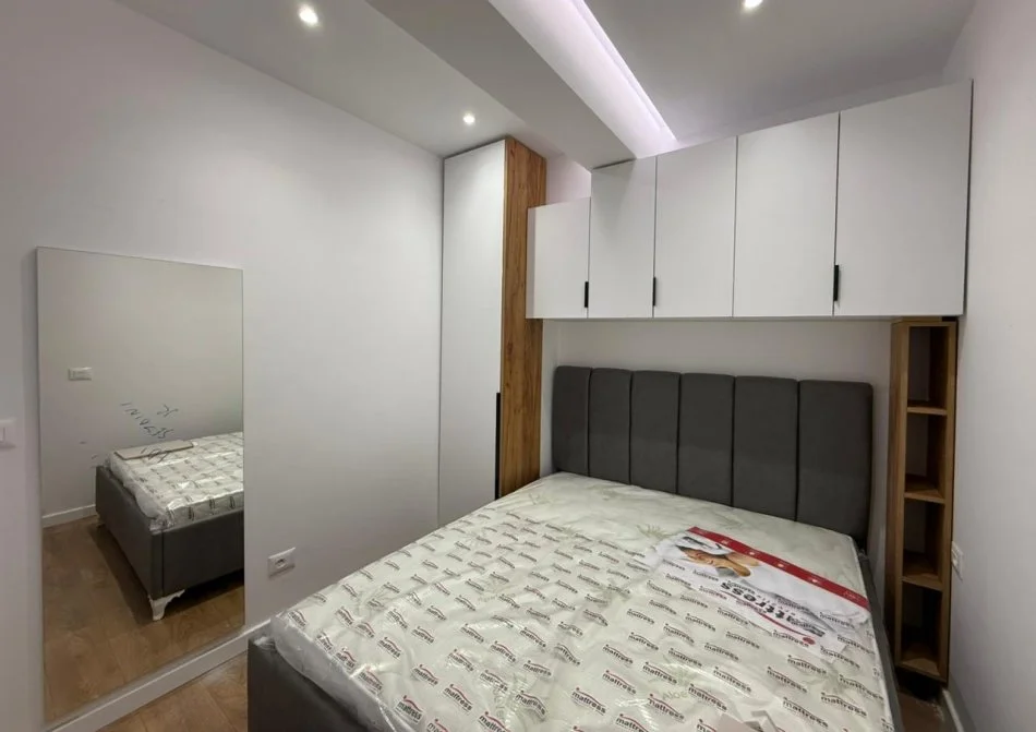 Tirane, shitet apartament 1+1 Kati 1, 40 m² 125.000 € (komuna parissit)