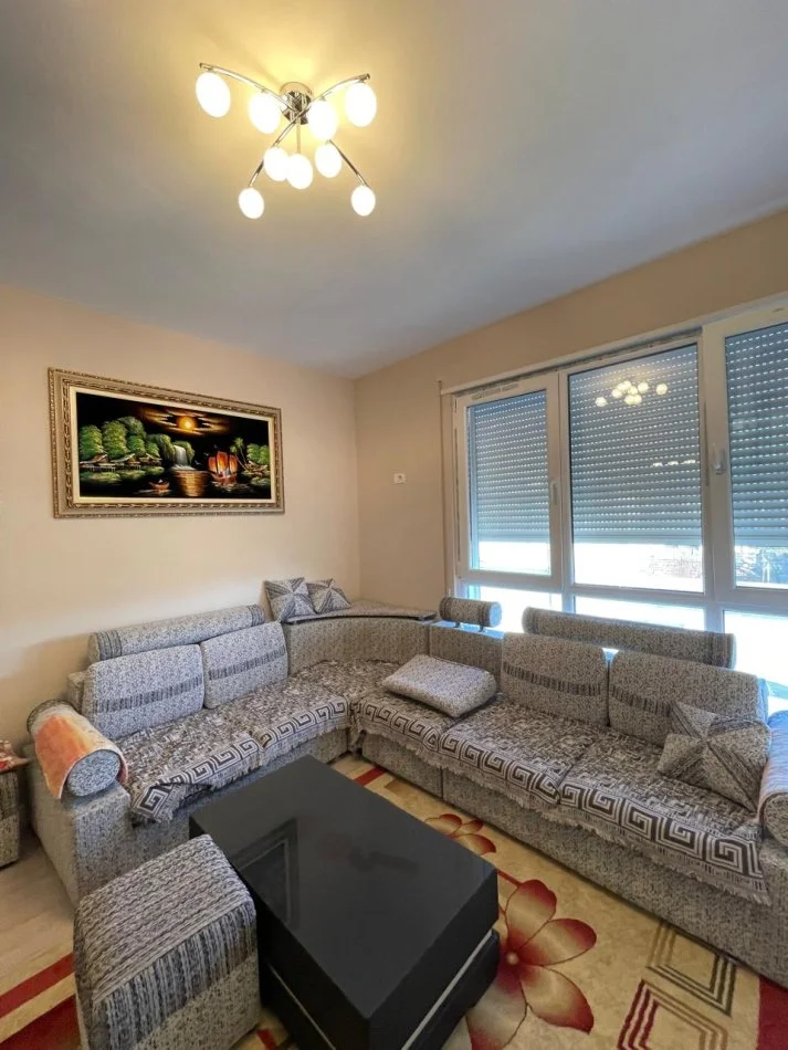 Tirane, shitet apartament 3+1+Aneks+Ballkon Kati 2, 101 m² 150.000 € 