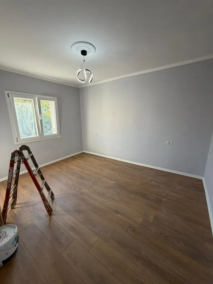 Tirane, shitet apartament 2+1+Ballkon Kati 4, 70 m² 150.000 € (Përballë Harry Fultz)