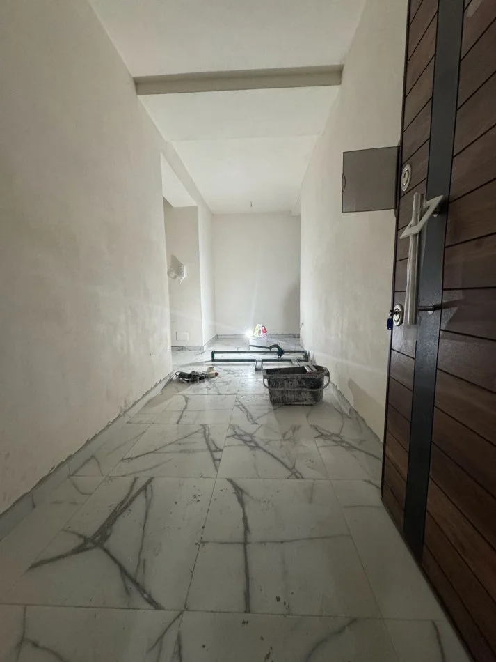 Tirane, shitet apartament 3+1+Aneks+Ballkon Kati 2, 181 m² 207.800 € 