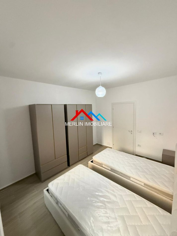 Tirane, jepet me qera apartament 2+1+Ballkon Kati 2, 104 m² 700 € (Rruga Feiz Himzo)