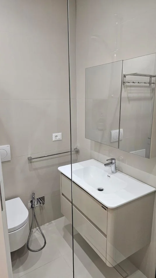 Vlore, shitet apartament 2+1+Ballkon Kati 2, 86 m² 550.000 €