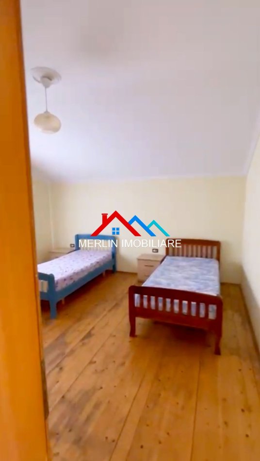 Tirane, jepet me qera apartament 2+1+Ballkon Kati 3, 100 m² 450 € (RRUGA HAKI SHEHU,SOFRA E ARIUT)