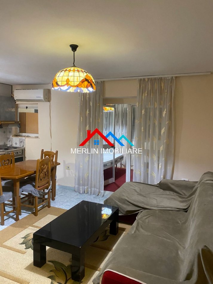 Tirane, jepet me qera apartament 1+1+Ballkon Kati 3, 70 m² 415 € (RRUGA HASAN VOGLI,SELITE)