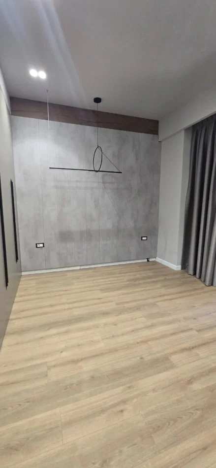 Tirane, shitet apartament 2+1+Aneks+Ballkon Kati 5, 170 m² 504.900 € 