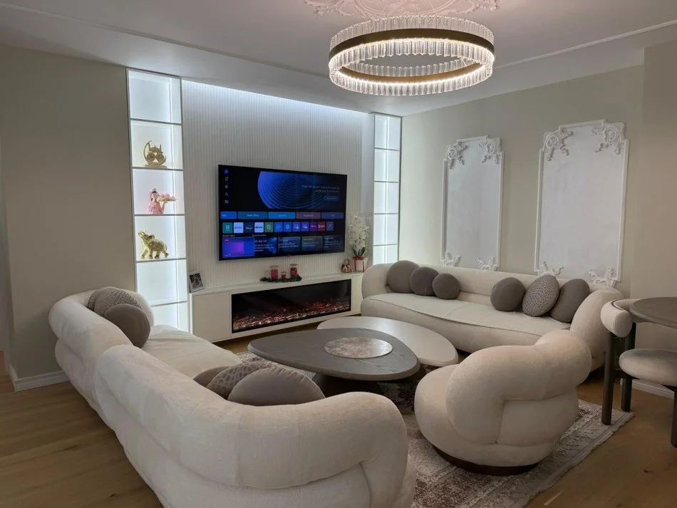 Tirane, shitet apartament 2+1+2 Poste Parkimi, Kati 2, 116 m² (Rruga e Bogdaneve)