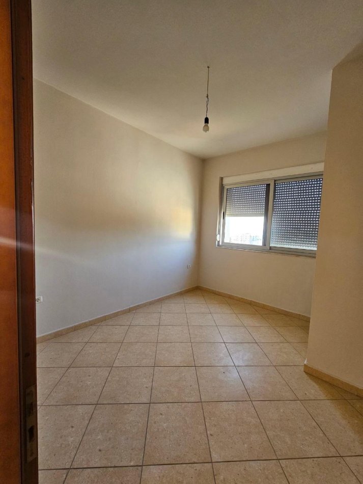 Durres, shitet nga Pronari, pa-komision apartament 1+1+Ballkon Kati 7, 76 m² 10.000.000 Leke