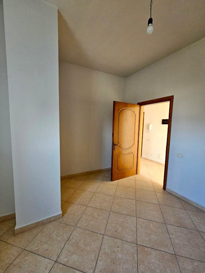 Durres, shitet nga Pronari, pa-komision apartament 1+1+Ballkon Kati 7, 76 m² 10.000.000 Leke