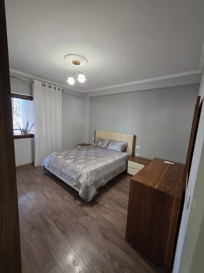 Tirane, shitet 2+1+Ballkon Kati 2, 96 m² 220.000 € (Kompleksi Fratari)