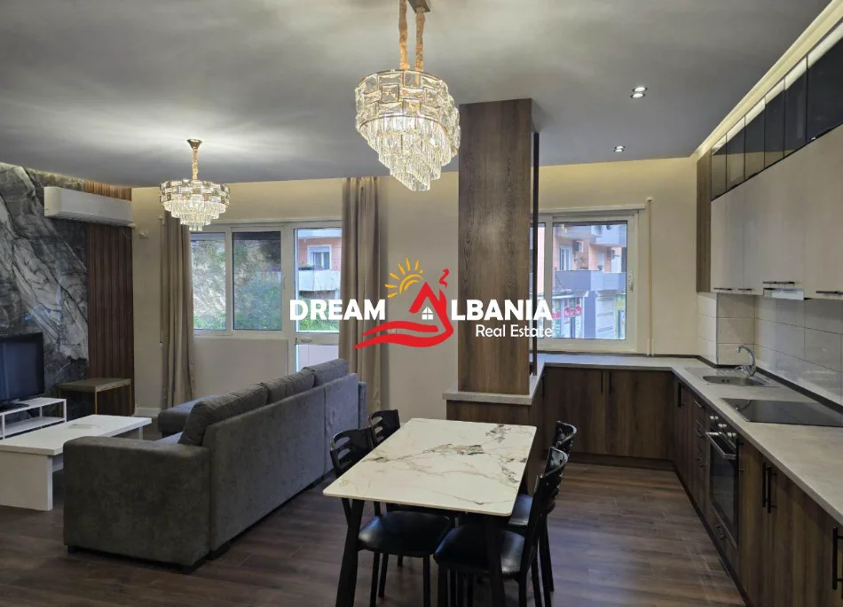 Tirane, shitet 2+1 Kati 3, 120 m² 210.000 € 