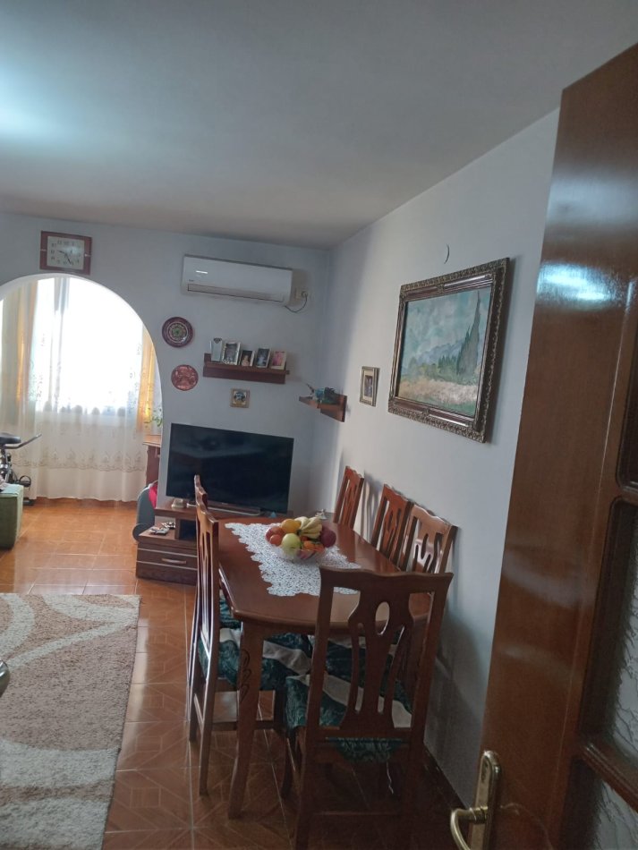 Tirane, shitet apartament 2+1 Kati 5, 70 m² 130.000 € (Bulevardi i Ri)