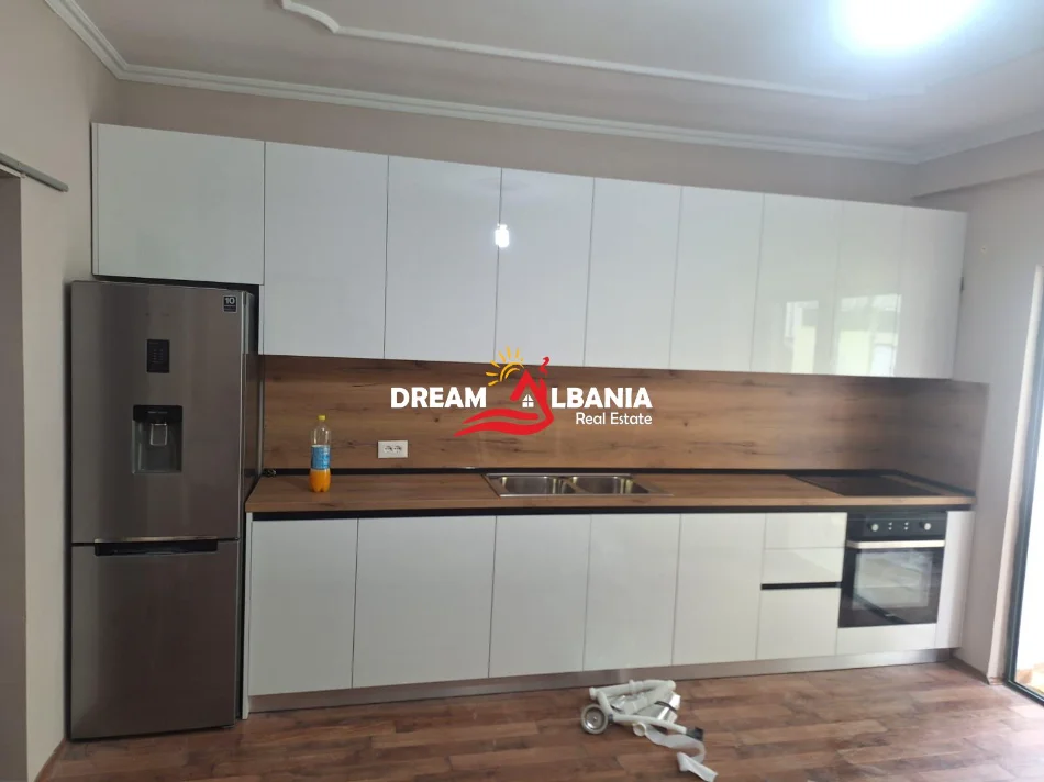 Tirane, shitet apartament 2+1 Kati 3, 105 m² 200.000 € (Rruga Don Bosko)