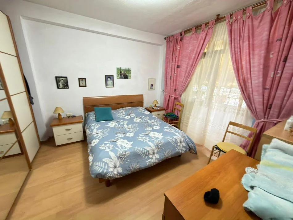 Tirane, shitet apartament 3+1 Kati 5, 103 m² 250.000 € 