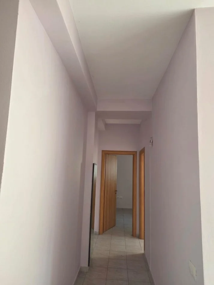 Tirane, shitet apartament 2+1 Kati 1, 100 m² 155.000 € (Kopshtit Zoologjik)