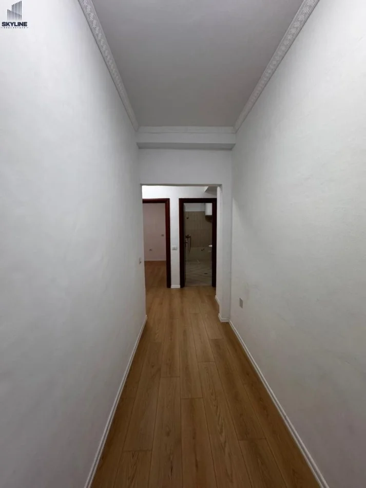 Tirane, shitet apartament 1+1 Kati 3, 69 m² 91.000 € (Fresk)