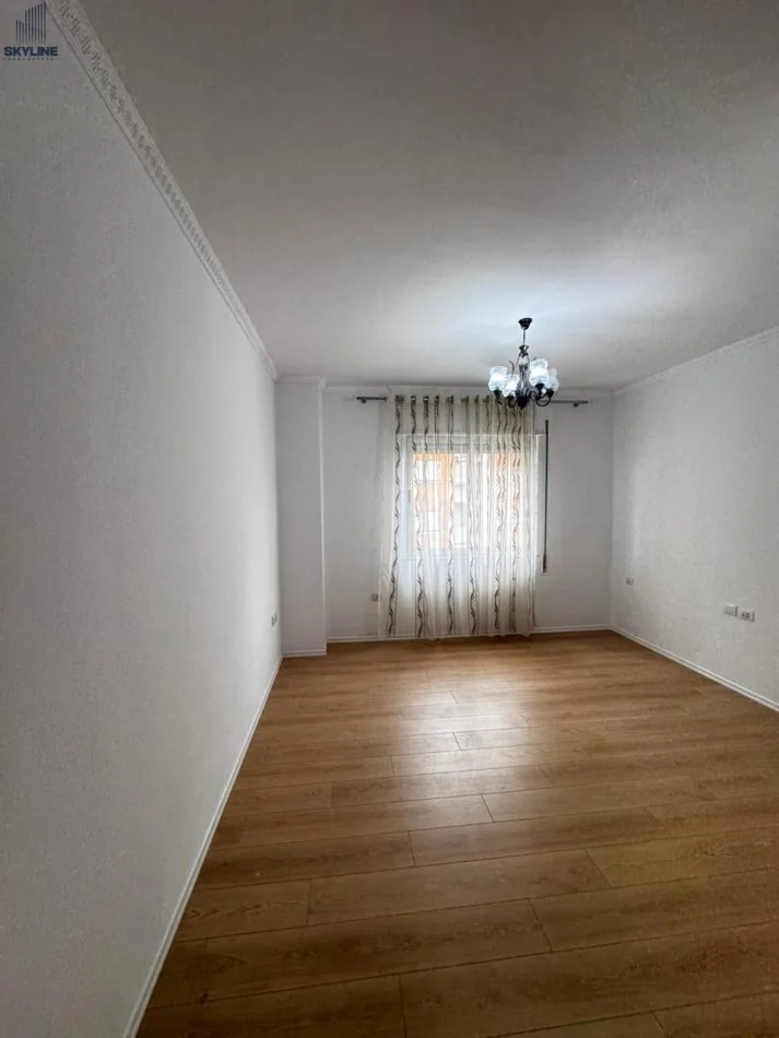 Tirane, shitet apartament 1+1 Kati 3, 69 m² 91.000 € (Fresk)
