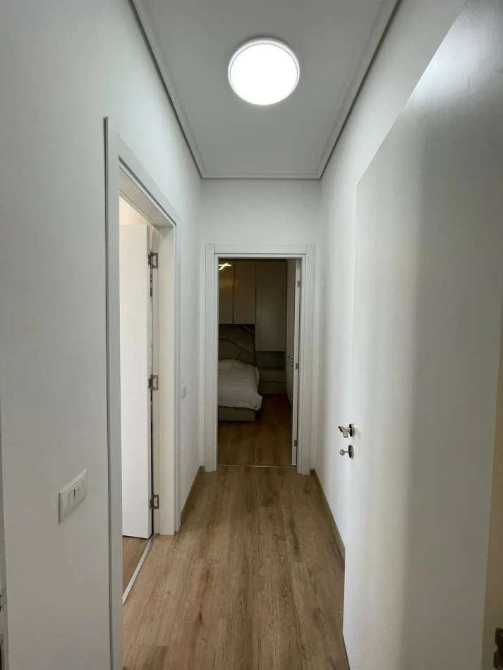 Tirane, shitet apartament 1+1+Ballkon Kati 11, 69 m² (Farmacia 10)