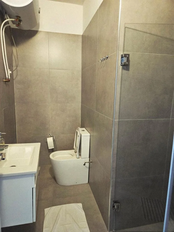 Tirane, shitet apartament 5+1+Aneks+Ballkon , 285 m² 950.000 € (Rruga e Durresit)