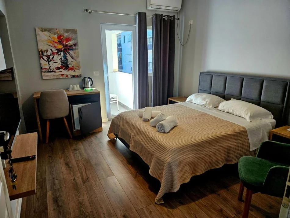 Tirane, shitet apartament 5+1+Aneks+Ballkon , 285 m² 950.000 € (Rruga e Durresit)