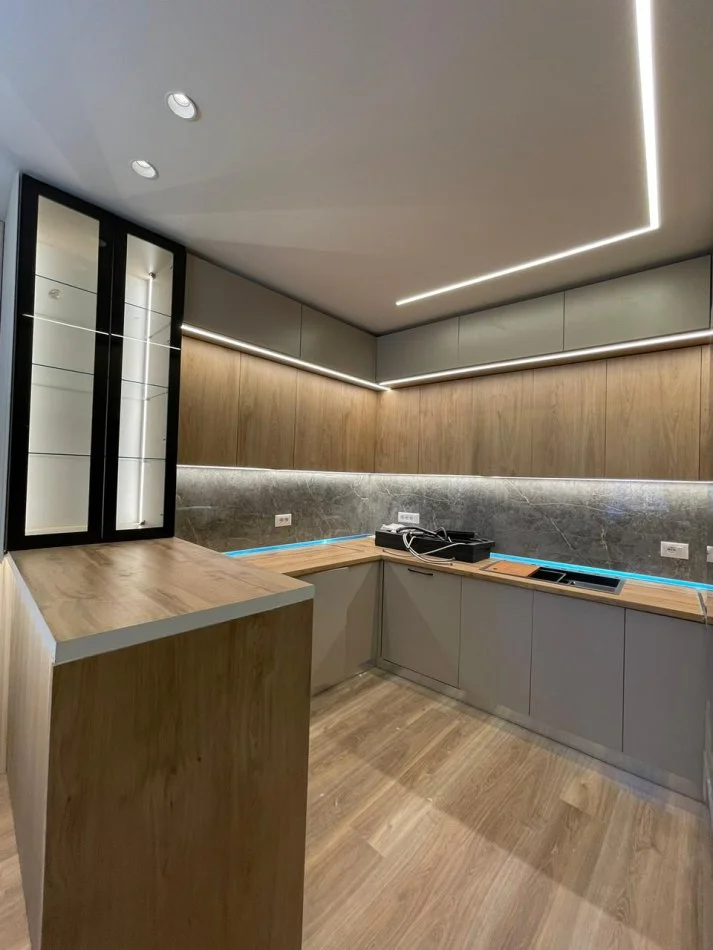 Tirane, shitet apartament 2+1 , 109 m² 25.300.009 Lek (Rruga e Dibrës, afër Shkollës së Bashkuar)