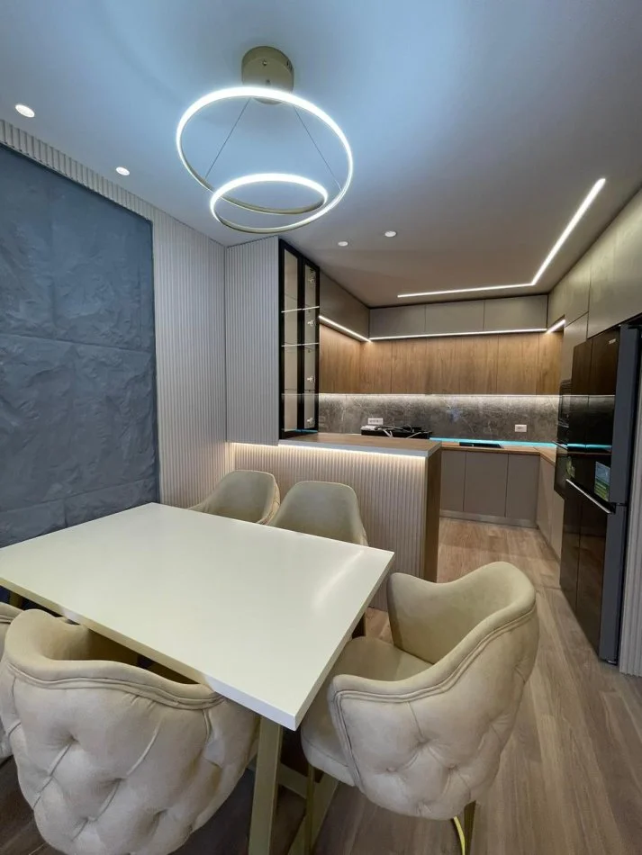 Tirane, shitet apartament 2+1 , 109 m² 25.300.009 Lek (Rruga e Dibrës, afër Shkollës së Bashkuar)