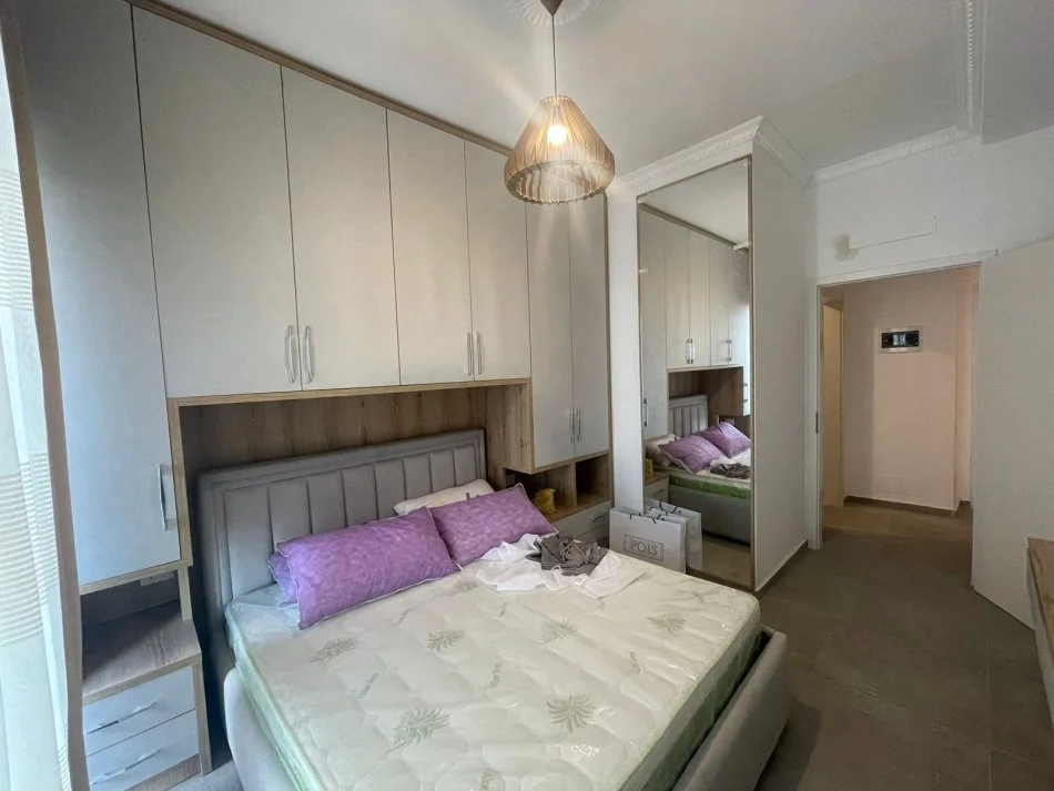 Tirane, shitet apartament 1+1 Kati 8, 64 m² 160.000 € (Rruga 21-Dhjetori)