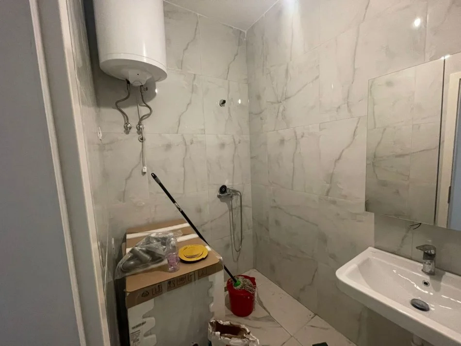 Tirane, shitet apartament 1+1 Kati 8, 64 m² 160.000 € (Rruga 21-Dhjetori)