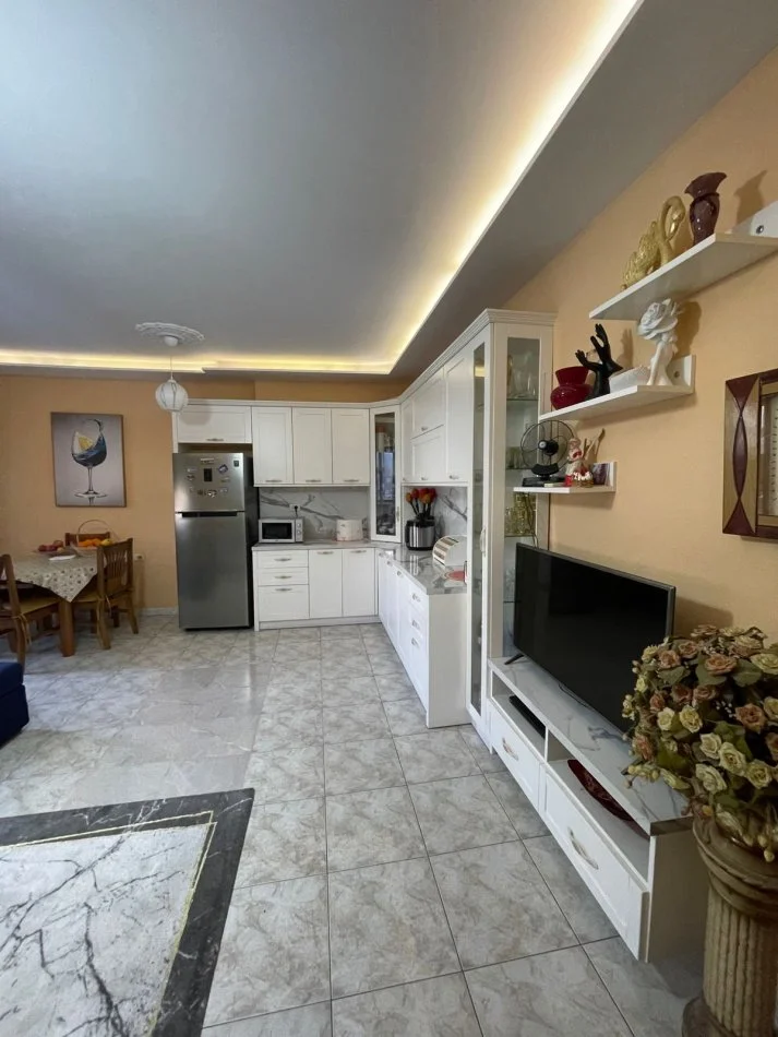 Tirane, shitet apartament 2+1 Kati 2, 70 m² 140.000 € (Rruga Don Bosko)