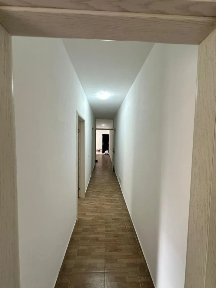 Durres, shitet apartament 2+1+Ballkon Kati 5, 104 m² 140.000 € (Ish Rajoni,Durres)