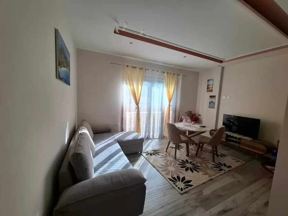 Vlore, shitet 2+1 Kati 3, 78 m² 120.000 € (Rruga Ali Demi, Vlorë)