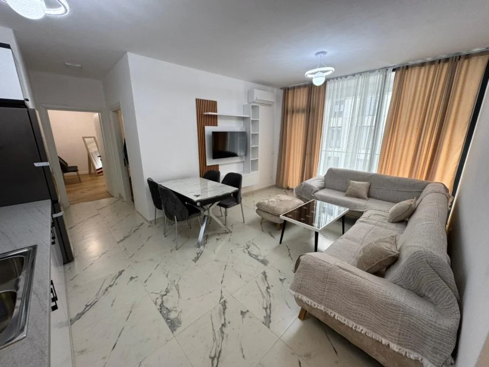 Tirane, jepet me qera apartament 2+1 Kati 4, 100 m² 