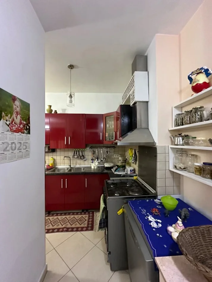 Tirane, shitet apartament 2+1+Ballkon Kati 5, 85 m² 195.000 € (Zogu i Zi)