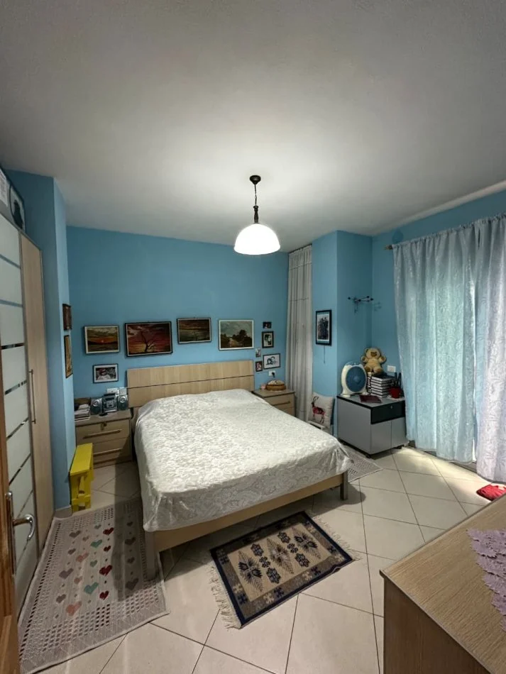 Tirane, shitet apartament 2+1+Ballkon Kati 5, 85 m² 195.000 € (Zogu i Zi)