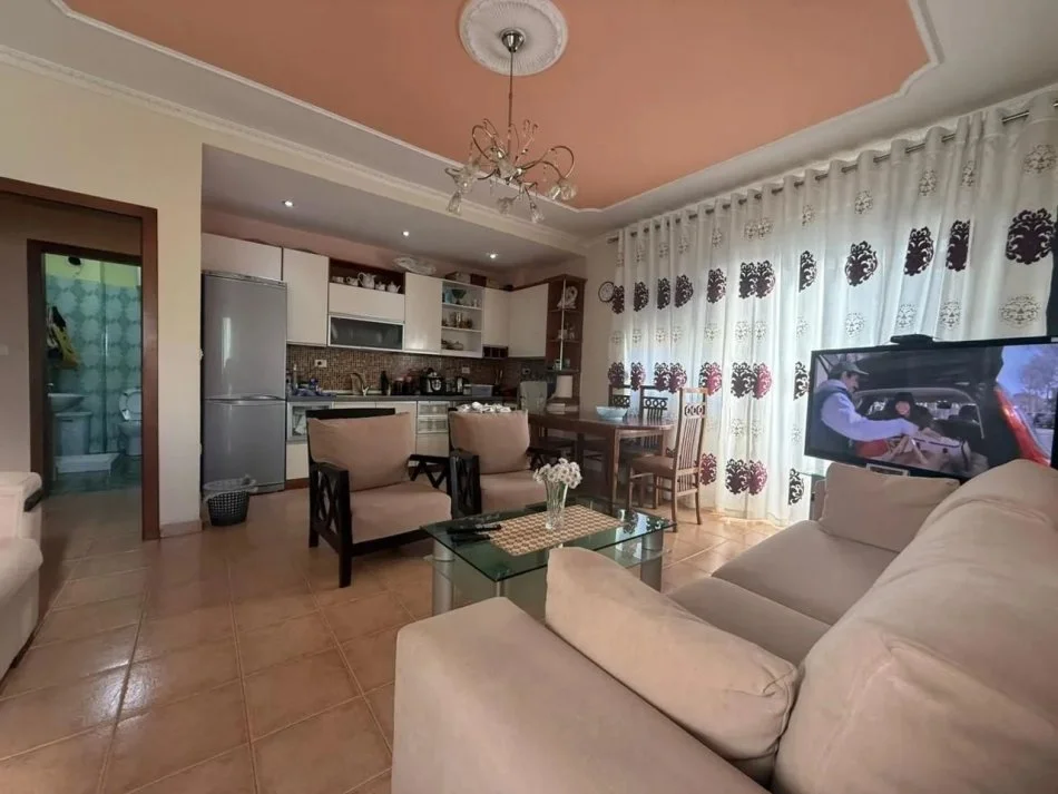 Tirane, shitet apartament 2+1 Kati 3, 105 m² 250.000 € (ZOGU I ZI)