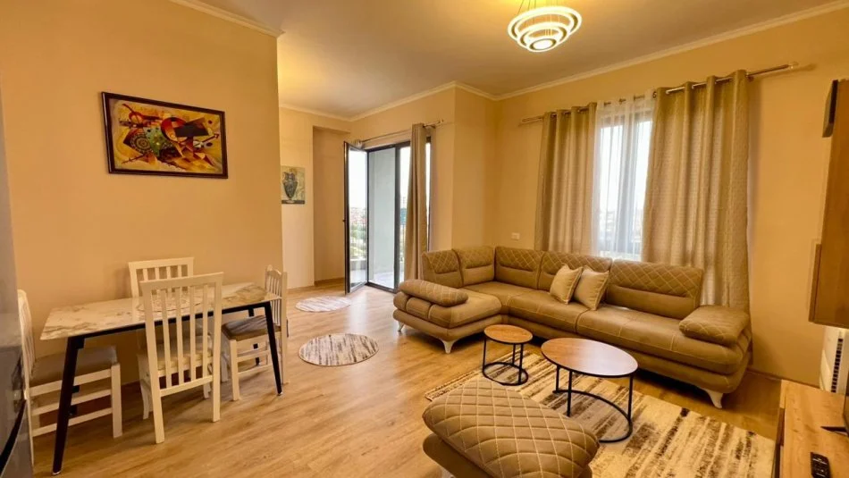 Me Qera : 1+1📍Bulevardi i Ri - Rr.Siri Kodra (Pllt.V2025) - 60,000 Lek - S.75m² - Kt.6 ||✨100% e Re e Pabanuar me Pare✨