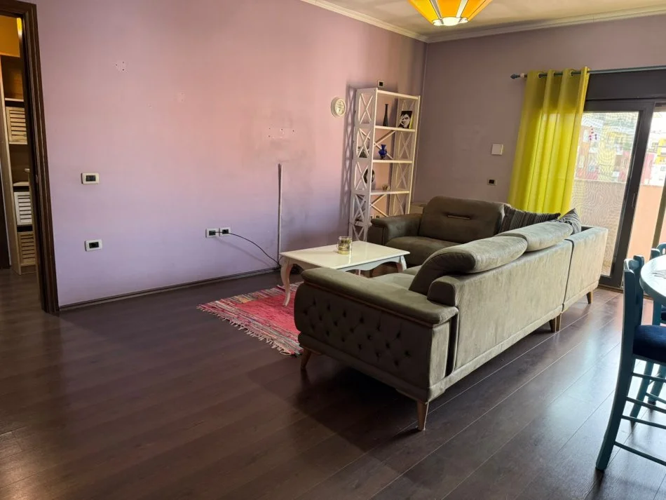 Tirane, shitet apartament 2+1 Kati 7, 96 m² 141.000 € (Yzberisht)