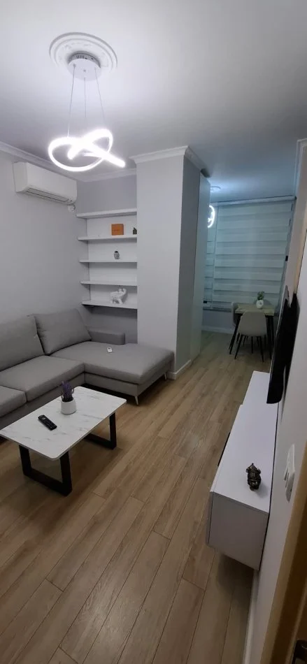 Tirane, jepet me qera apartament 1+1 Kati 1, 58 m² 550 € (Kodra Diellit)