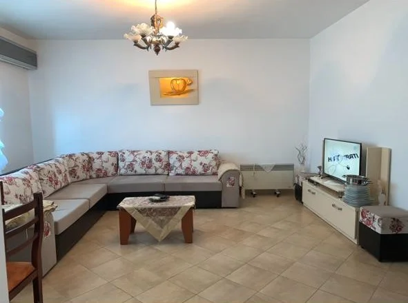 Tirane, shitet apartament 1+1 Kati 12, 71 m² 165.000 € (Rruga Ish Stacioni i Trenit)